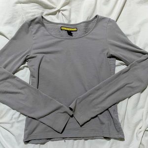 Long sleeve w/ patterned back